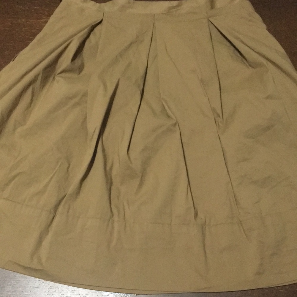 SKIRTS! - Picture 7 of 8